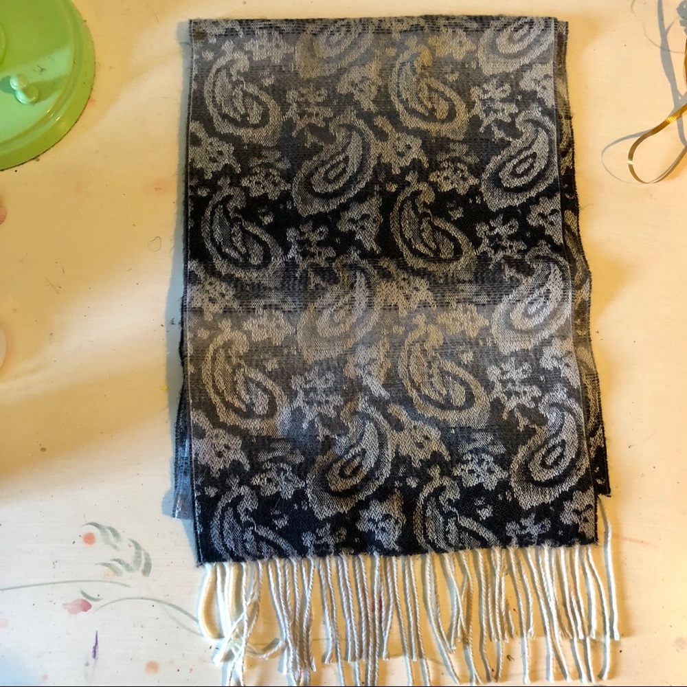 NWT Cejon Scarf Made in Italy